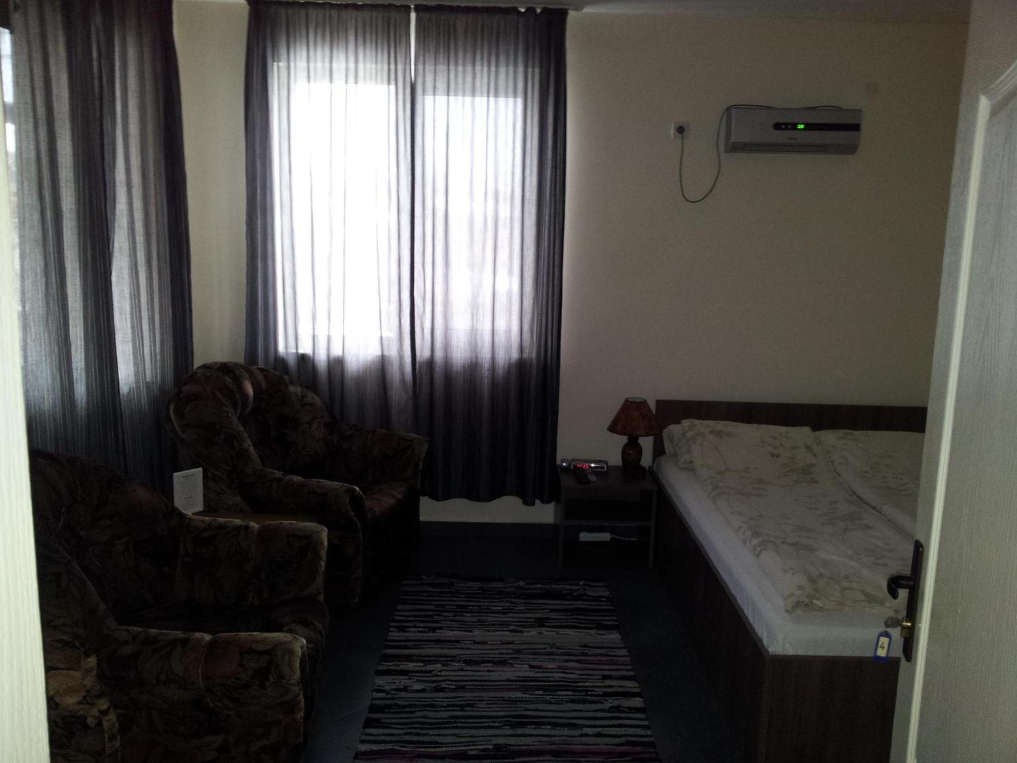 Avel Guest house *